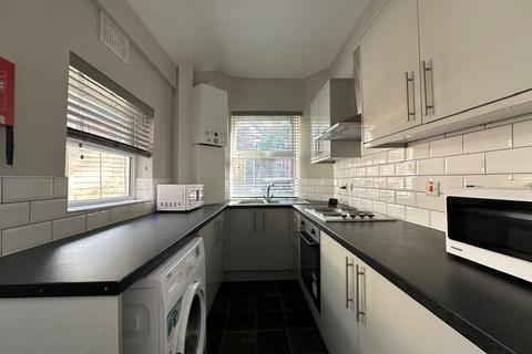 4 bedroom terraced house to rent, Club Street, Sheffield S11