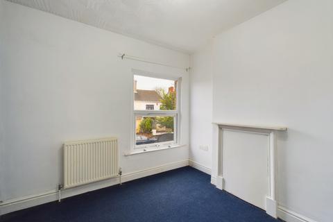 2 bedroom terraced house to rent, Dogsthorpe Road, Peterborough PE1