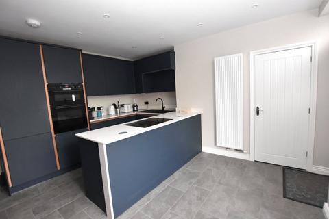 3 bedroom end of terrace house for sale, Victoria Road, Guiseley, Leeds, West Yorkshire