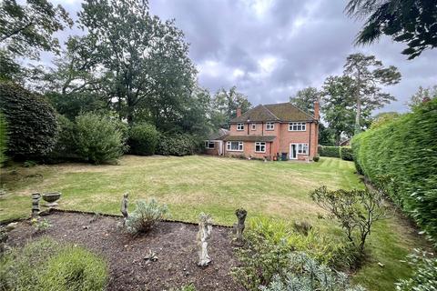 5 bedroom detached house for sale, Heatherdale Road, Surrey GU15