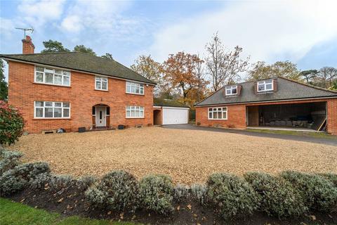 5 bedroom detached house for sale, Heatherdale Road, Surrey GU15