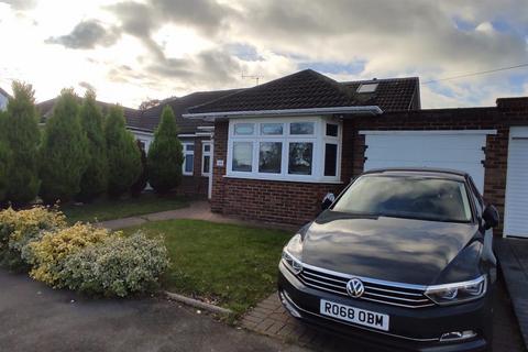 5 bedroom detached bungalow for sale, Chestnut Grove, Dartford