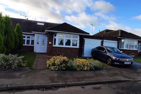 5 bedroom detached bungalow for sale, Chestnut Grove, Dartford