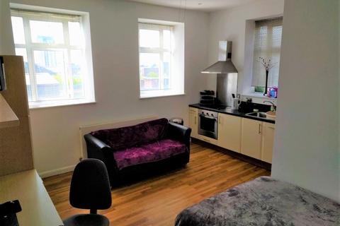 Studio to rent, The Kingsway, Portland House, City Centre, Swansea