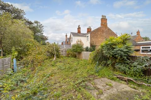 6 bedroom house of multiple occupation for sale, Carlton Road, Boston, Lincolnshire, PE21