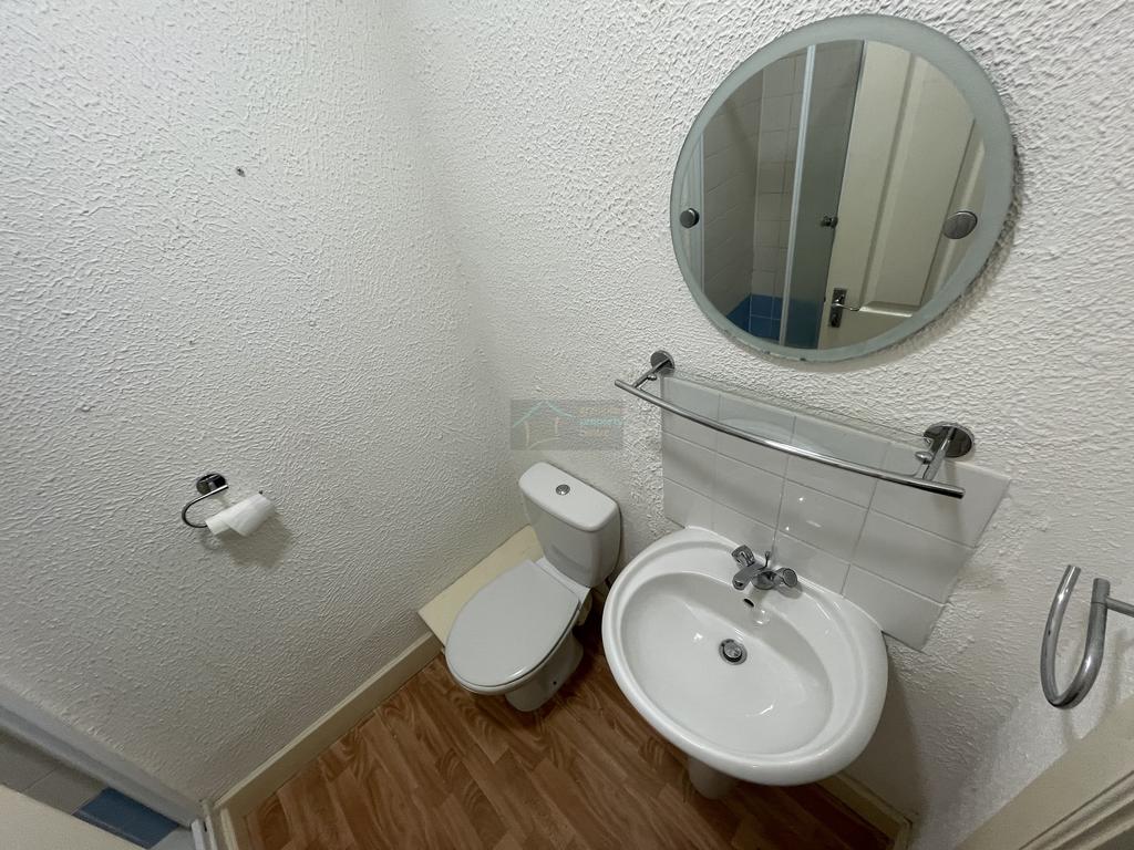 Shower Room a.JPG