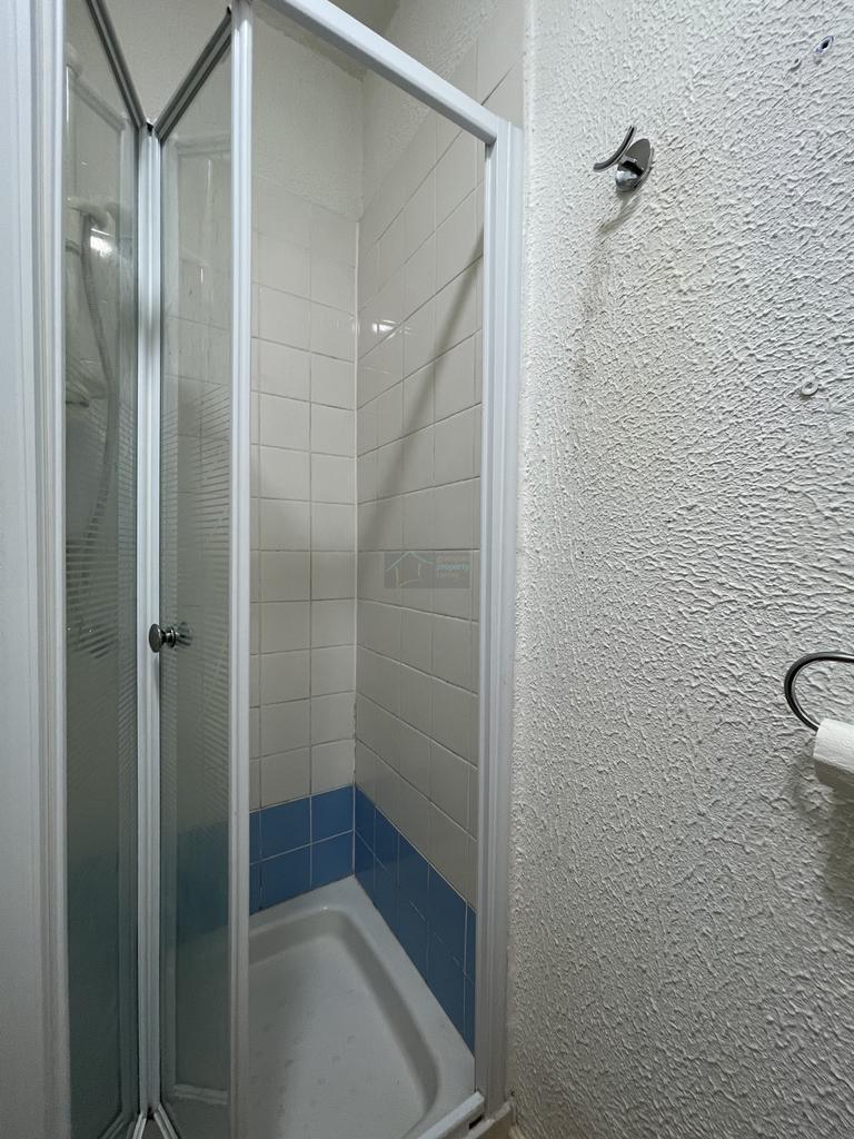 Shower Room b.JPG