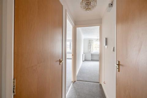 1 bedroom flat for sale, Green Lane, Windsor