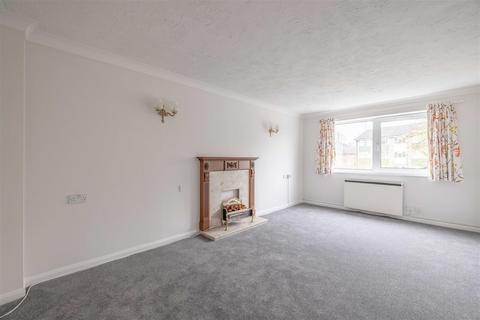 1 bedroom flat for sale, Green Lane, Windsor