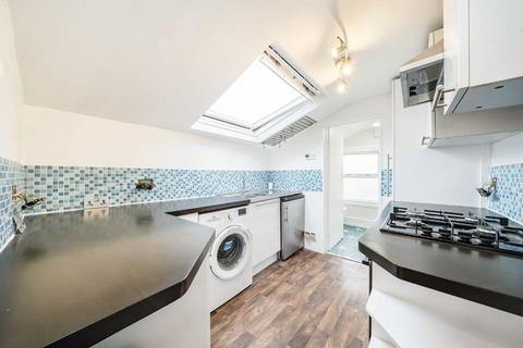 1 bedroom flat to rent, Beechcroft Road, London SW17