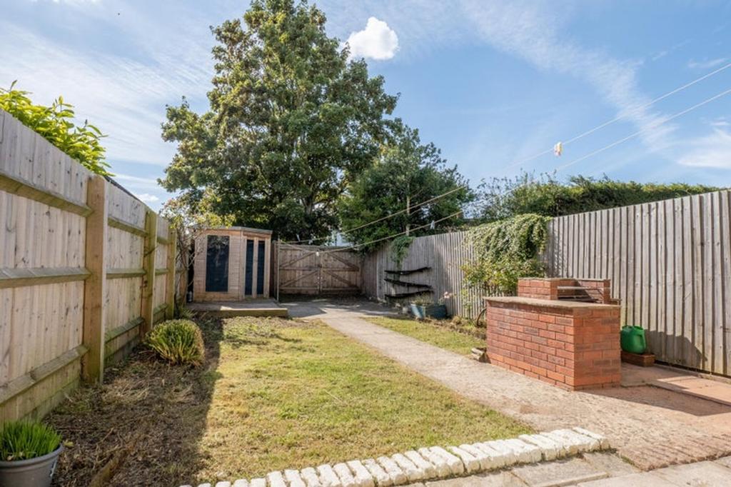 A spacious and well maintained garden, perfect ...