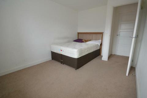 17 Falcon Road, Corby, NN17 5FH