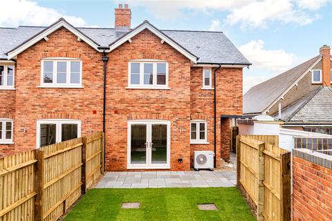 3 bedroom end of terrace house for sale, High Street, Great Horwood, Milton Keynes, Buckinghamshire, MK17