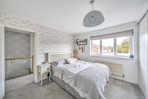 4 Bampton Close, Emersons Green, Bristol, BS16 7QZ