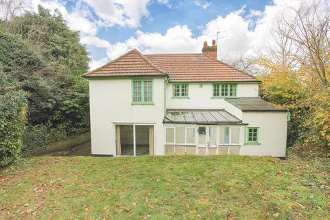 4 bedroom detached house for sale, Woodmansterne Road, Carshalton SM5