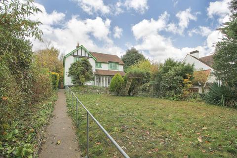 4 bedroom detached house for sale, Woodmansterne Road, Carshalton SM5