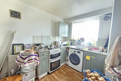 2 bedroom flat for sale, Gorefield House, Canterbury Road, Kilburn, NW6