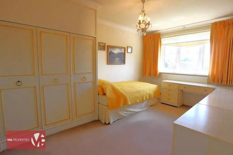 20 Cowles, Cheshunt, Waltham Cross, EN7 6HA