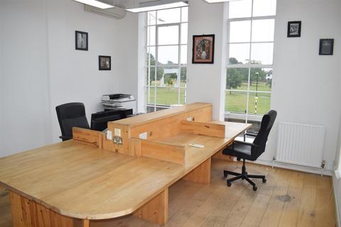 Serviced office to rent, Cambridge Park, Wanstead, London