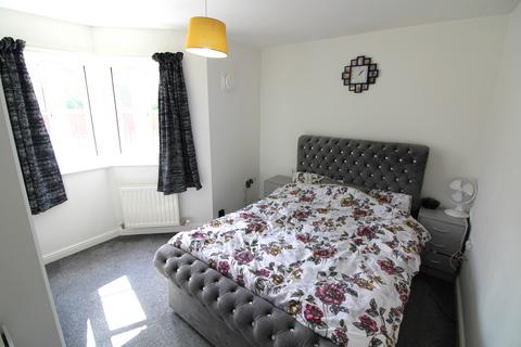 1 bedroom flat to rent, Queens Walk, PETERBOROUGH PE2