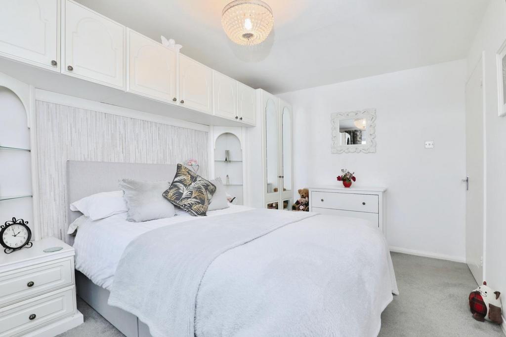 Bedroom no.1