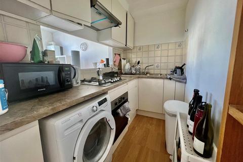 undefined, Woodland Rise, London