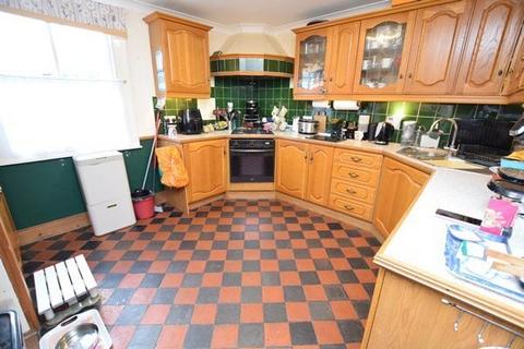 3 bedroom townhouse for sale, Frogmore Road, Market Drayton, Shropshire