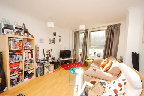 1 bedroom flat to rent, Westmoreland Road Walworth SE17