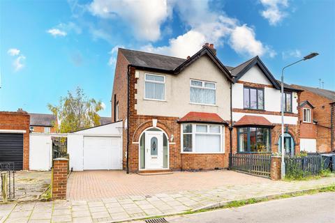 3 bedroom semi-detached house for sale, Ropsley Crescent, West Bridgford NG2