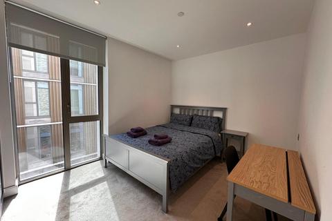 2 bedroom apartment to rent, Radley House, London, SW11