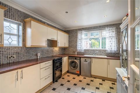 2 bedroom bungalow for sale, Grasmere Close, Tettenhall, Wolverhampton, West Midlands, WV6