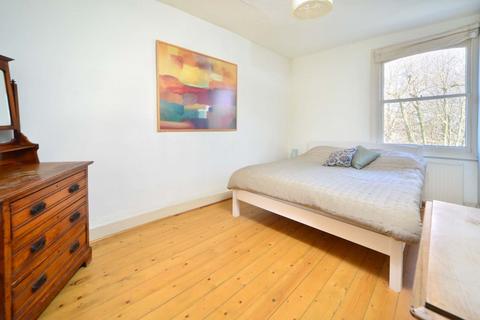 3 bedroom apartment to rent, Highbury New Park, Highbury, London, N5