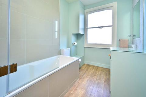 3 bedroom apartment to rent, Highbury New Park, Highbury, London, N5