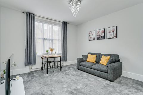 1 bedroom flat for sale, Studland Street, Hammersmith W6