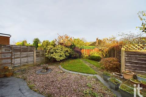 2 bedroom semi-detached bungalow for sale, Capesthorne Road, High Lane, Stockport, SK6