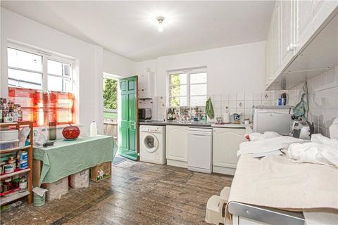 2 bedroom apartment for sale, Augustus Road, London SW19