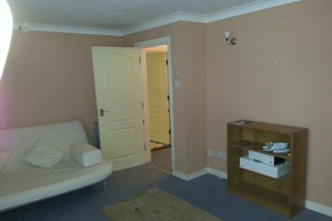 1 bedroom flat to rent, Deauville Court, Eleanor Close, London, SE16