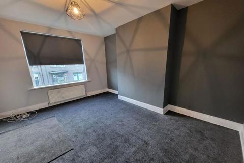 2 bedroom flat to rent, Leighton Street, South Shields