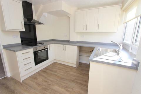 3 bedroom house to rent, Grasmere Way, Linslade