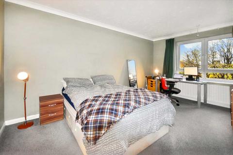 2 bedroom flat for sale, Addley Court, Chiswick