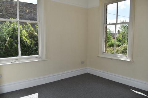 1 bedroom flat to rent, Lincoln Road, Peterborough  PE1 2NQ