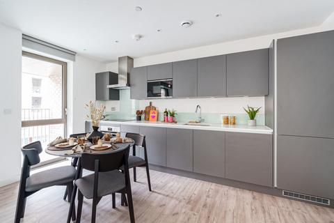 2 bedroom apartment to rent, 18 Carrack Mews, London E16