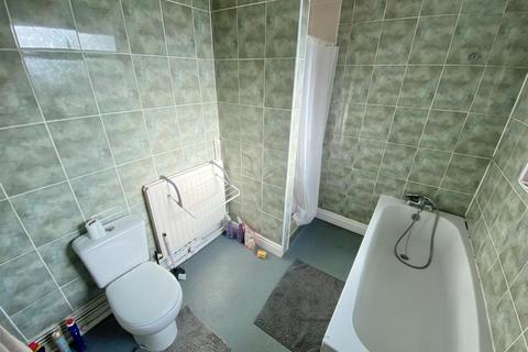 3 bedroom terraced house to rent, Park Road, Smethwick