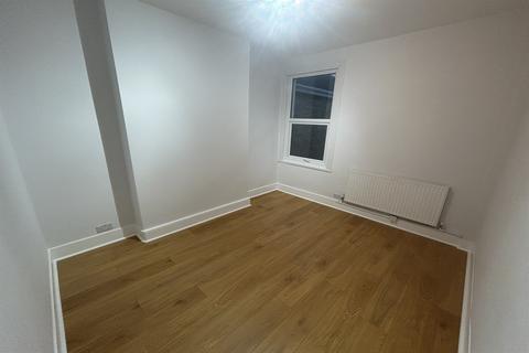 undefined, Hamlet Court Road, SS0