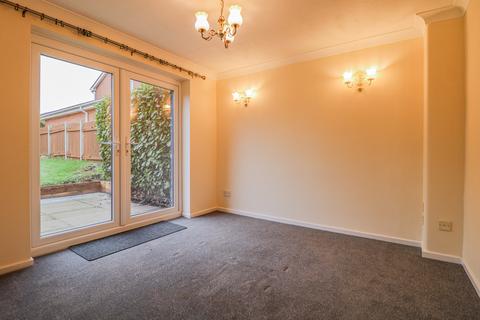 4 bedroom detached house to rent, Raven Close, Sandbach, CW11