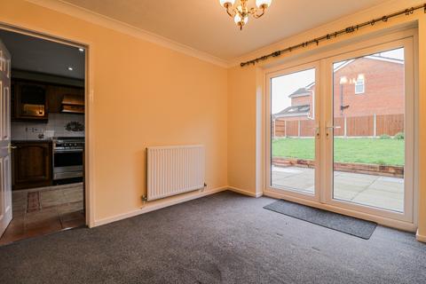 4 bedroom detached house to rent, Raven Close, Sandbach, CW11