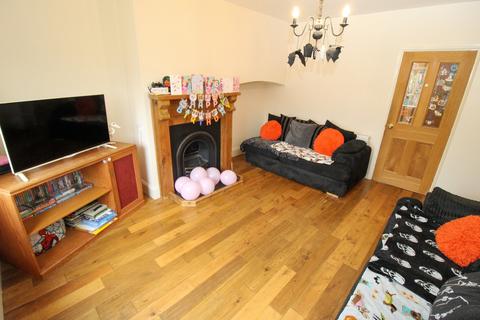18 The Warren, Hardingstone, Northampton, NN4 6EW