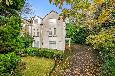 6 bedroom semi-detached house for sale, Bury Old Road, Manchester M25