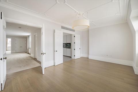 3 bedroom flat to rent, Sloane Street, Knightsbridge, London, SW1X