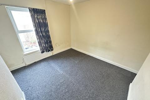 2 bedroom terraced house to rent, Randolph Street, Manchester, M19